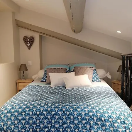 Lou Limbert Plateau De * Valensole