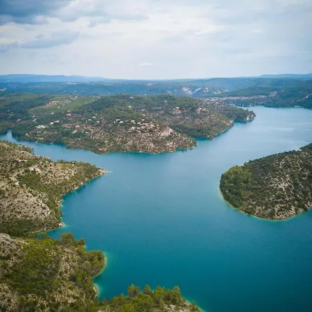 Lou Limbert Plateau De Semesterbostad *